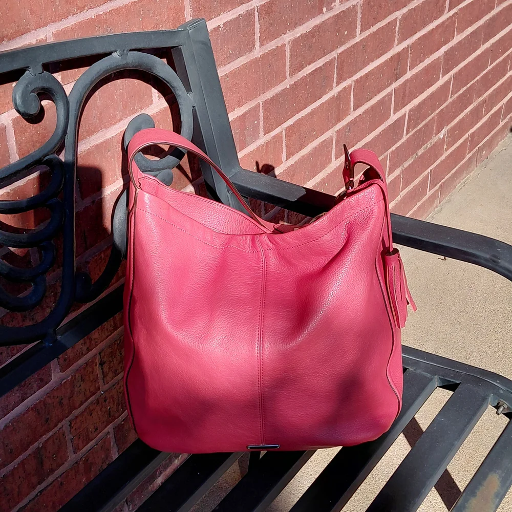 Coach Avery Pebbled Leather Hobo Shoulder Bag Sienna - Picture 7 of 16